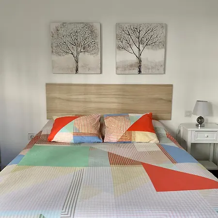 Apartamentos Llamar *